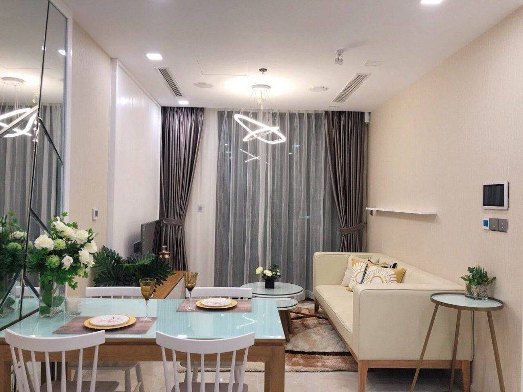 Phong-khach-hien-dai-can-ho-1PN-Vinhomes-Golden-River-1024x768