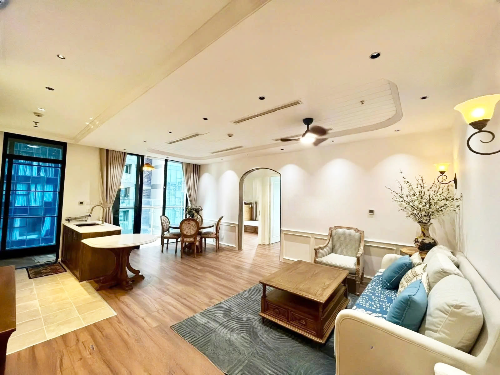 chuyển nhượng căn hộ chung cư Vinhomes Golden River Ba Son