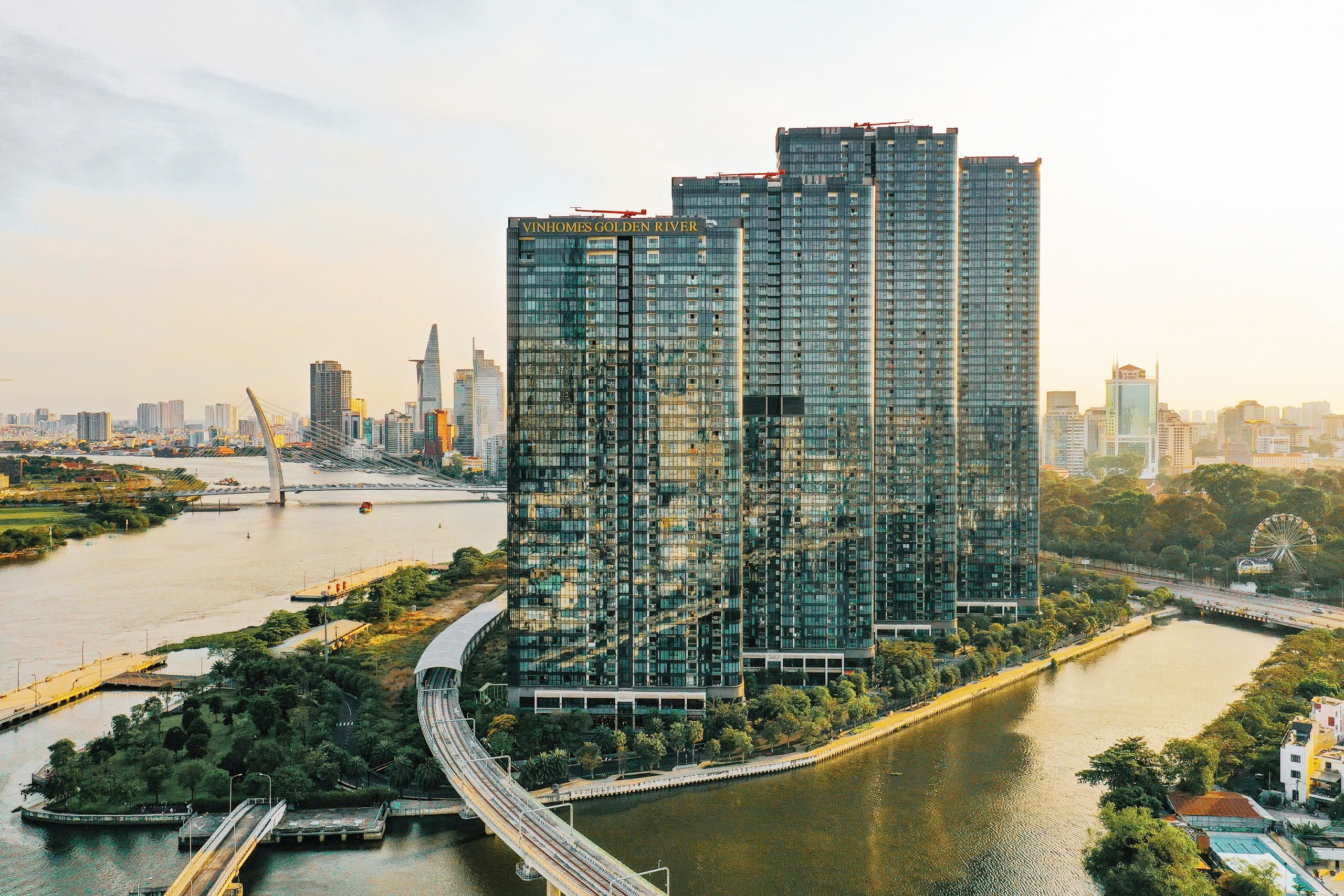 chuyển nhượng căn hộ chung cư Vinhomes Golden River Ba Son