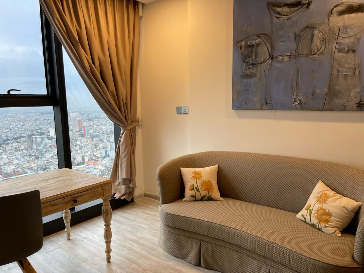 cho thuê căn hộ chung cư Vinhomes Golden River Ba Son